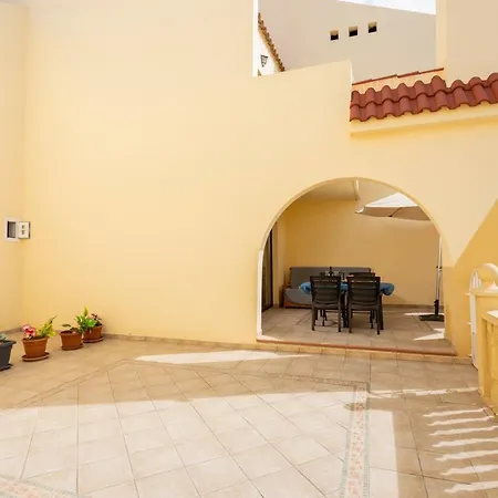 Poolside S Facing Family Villa *
