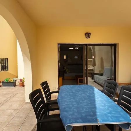 Villa Poolside S Facing Family