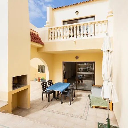 Villa Poolside S Facing Family